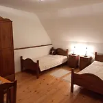 Sara-haza * Gagyapáti