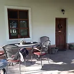 Sara-haza * Gagyapáti