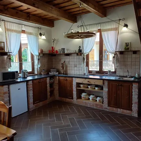 Apartman Sára-háza *