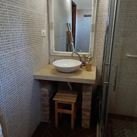 Apartment Sara-haza *